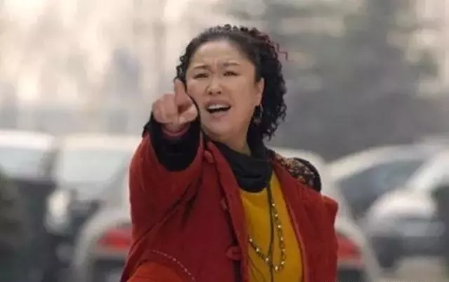 生下雙胞胎,婆婆來照顧坐月子,滿月酒前姐姐來一趟,我堅決離婚