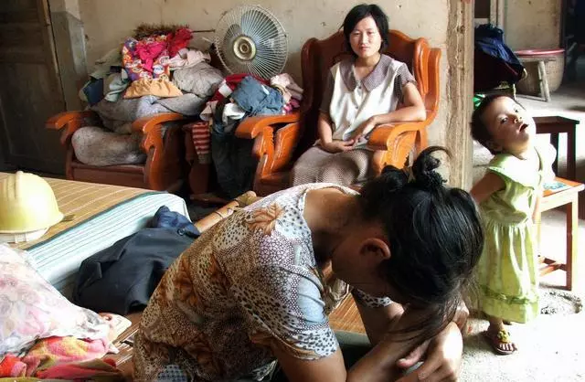 老婆,從你娘家回來,把離婚證簽了吧!