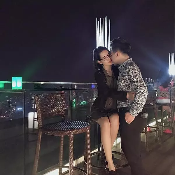 越南富二代看見前女友獨自帶小孩看病,心生不忍甘願當後爸!網友:那麼漂亮我也願意!