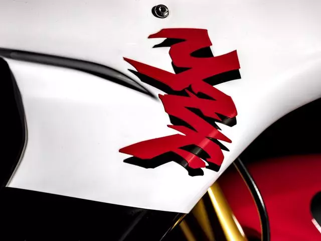 紀念R1二十周年,Yamaha 發布 YZF-R1 GYTR 限量賽車版
