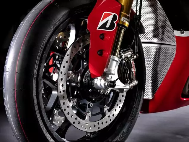 紀念R1二十周年,Yamaha 發布 YZF-R1 GYTR 限量賽車版