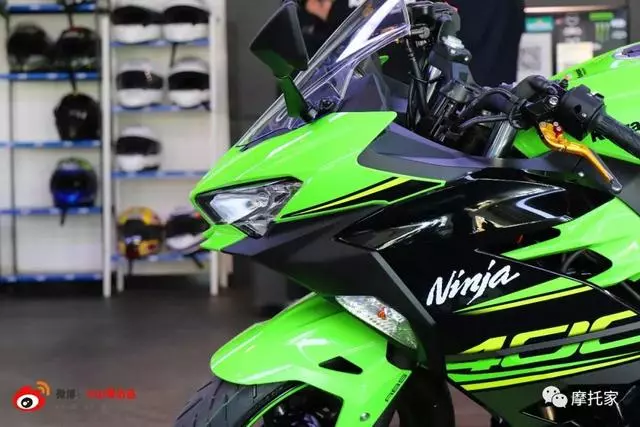 川崎W800 CAFE和Z400米蘭登場,一起來看看即將登陸中國的川崎新車型!