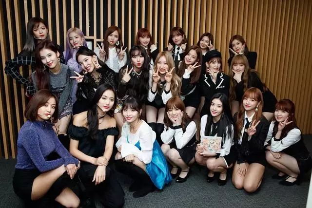 最貴打歌服!香奈兒CHANEL贊助IZ*ONE
