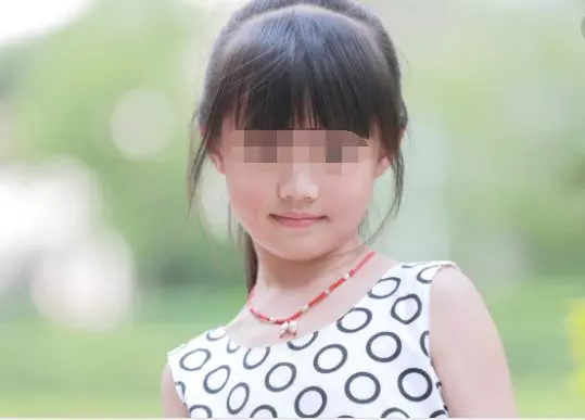 從鄉下回來,女兒小聲告訴俺,叔每晚都去媽媽屋,推開門,俺樂了