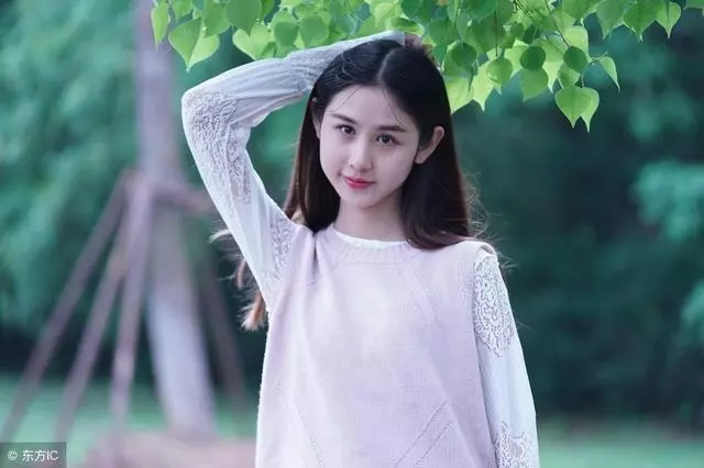 頭一次去男友家,婆婆熱情招待,晚上睡一覺,天沒亮立馬逃走