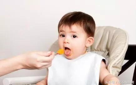 回婆婆家,女子丟了五千塊錢,聽到兒子說一話,她帶著兒子走了