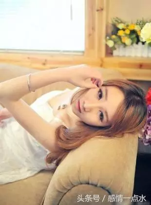 結婚時婆婆說沒錢,卻給小姑子買好車作嫁妝,我和老公提離婚