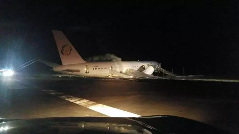 客機迫降衝出跑道 6乘客受傷