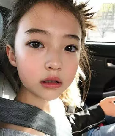 BIGBANG小師妹?顏值爆表被封「天使臉蛋」,願意等她長大