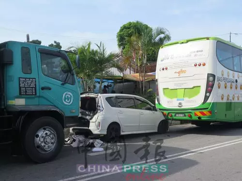 客死異鄉!甫抵馬觀光 中國旅客被夾斃