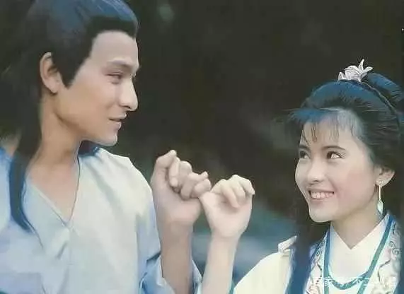 藍潔瑛追思會上明星只有寥寥幾人,生前圈內好友花圈都沒送...