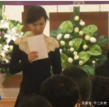 藍潔瑛追思會上明星只有寥寥幾人,生前圈內好友花圈都沒送...