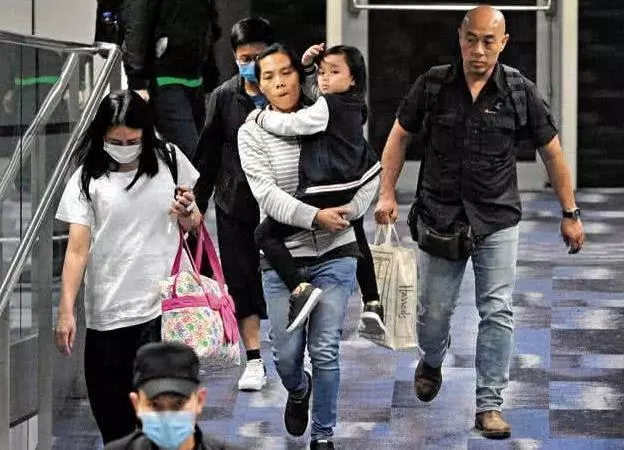 李湘女兒遇上劉德華女兒,差距一目了然,這就是豪門土豪的差距?