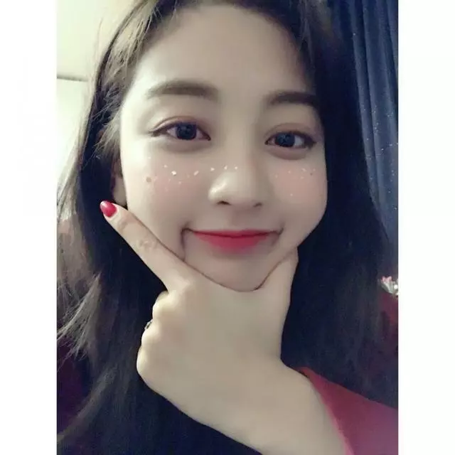 TWICE朴志效怒了:不要傷害我的家人,下回絕不善罷甘休!