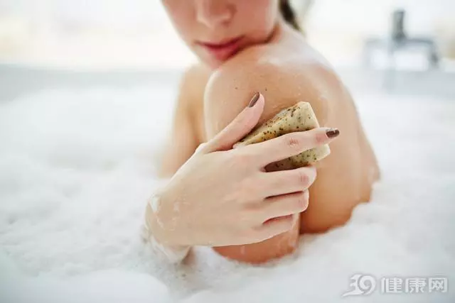 洗澡時搓出的泥,原來是這種東西,之前都不以為意