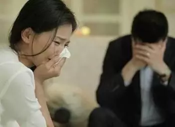父親生病我出全部醫藥費,哥沒出錢也不見人,父親說:還是老大孝
