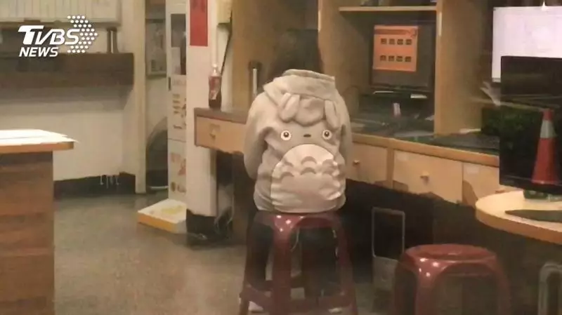 網路夯新聞/薪水養男友餓死兒!下週變天濕冷到這時