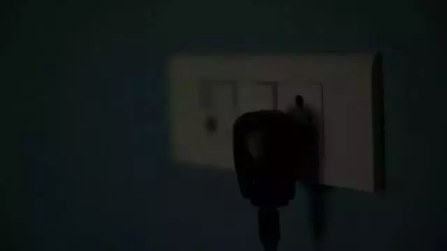 看這部電影,我強忍了100次砸電腦的衝動