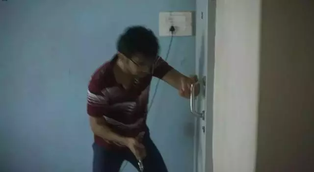 看這部電影,我強忍了100次砸電腦的衝動