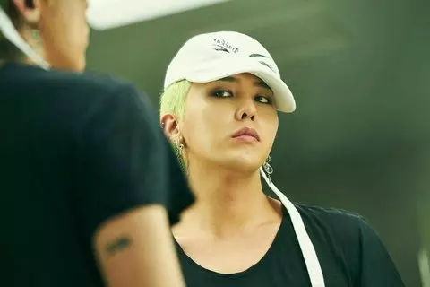 [BigBang][分享]181111 「YG 5大招牌美男」 GD&TOP必須擁有姓名！