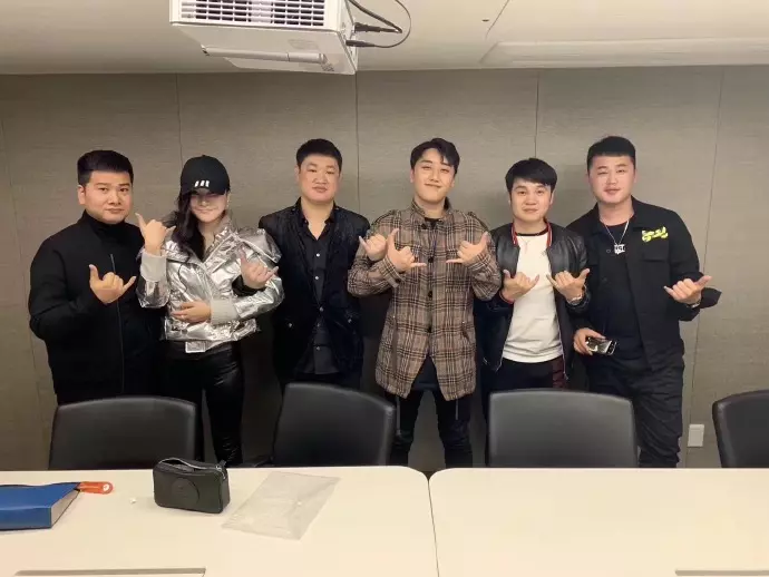 [BigBang][分享]181111 「YG 5大招牌美男」 GD&TOP必須擁有姓名！