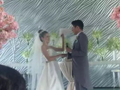 老公每晚都喊妻子出去散步,妻子忘記拿鑰匙,開門之後卻情緒失控