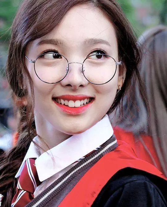 TWICE新曲個人直拍隊內排名——前三名被外國人成員占據!