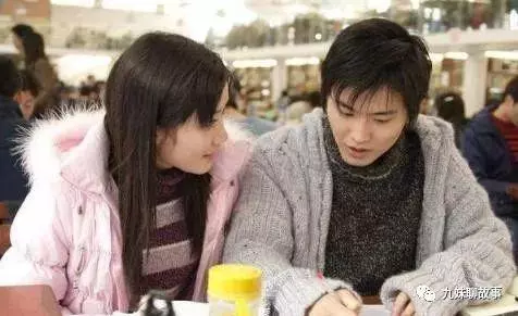 前夫再婚婆婆送來請柬,前妻挺大肚參加婚禮,一句話婆婆大鬧婚禮