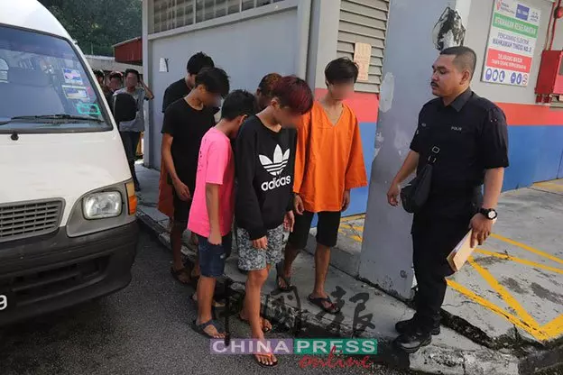 ◤血濺校園◢黑幫華小廝殺案【嫌犯最小僅14歲】快看