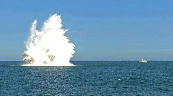 罕見!這個國家比「戰鬥民族」還狠,直接用炸彈炸出3艘美軍潛艇