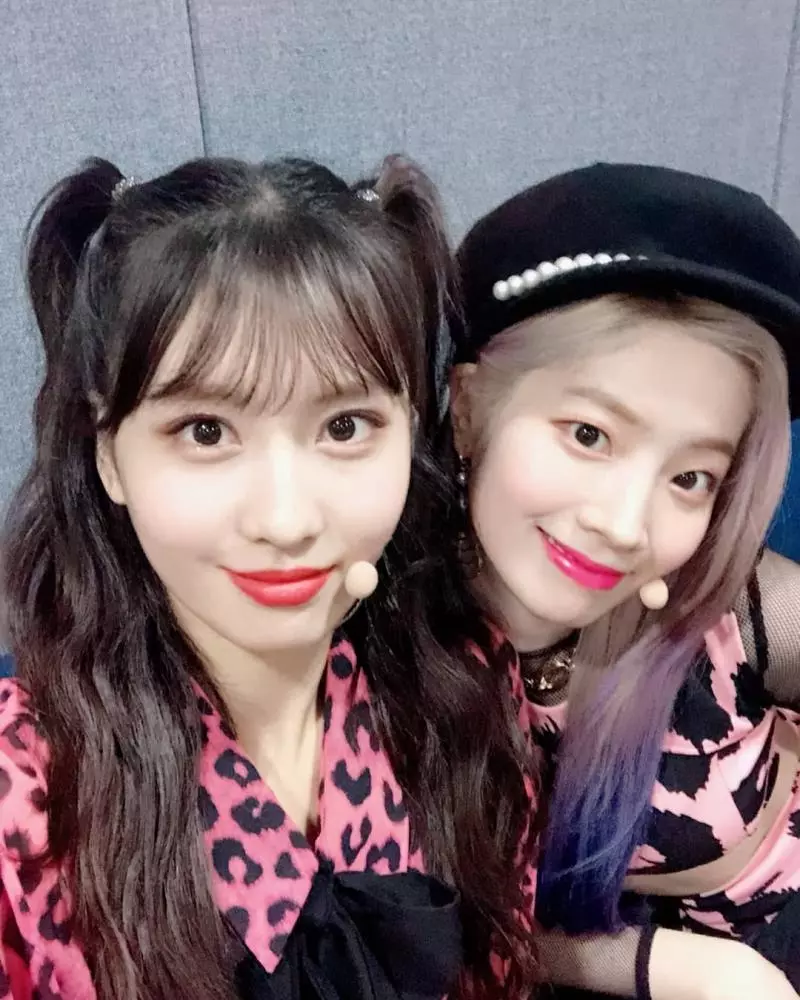 [TWICE][分享]181112 志效-Mina《你好》花絮照公開明朗笑容俘獲飯心
