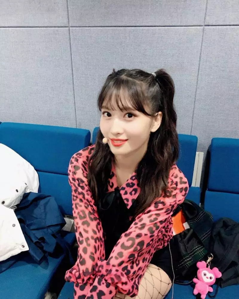 [TWICE][分享]181112 志效-Mina《你好》花絮照公開明朗笑容俘獲飯心