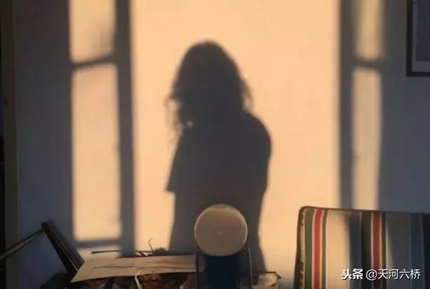 心理測試:4個場景,哪個讓你感覺到孤單?測你適合和什麼樣的人共度一生?