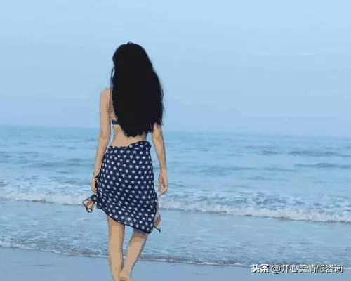 心理測試:4個背影,哪個最美?秒測你內心中最在乎的人是誰?准