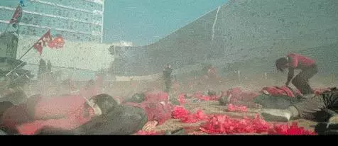 最真實殘酷的海戰電影,朝鮮T34坦克艇VS韓軍艦的場面太震撼了!