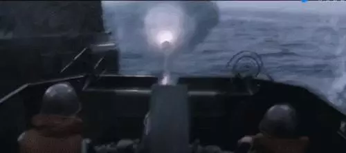 最真實殘酷的海戰電影,朝鮮T34坦克艇VS韓軍艦的場面太震撼了!