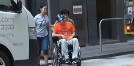 黎姿為救弟弟嫁給給殘疾富商,花了上億治療費後終於出現奇蹟!