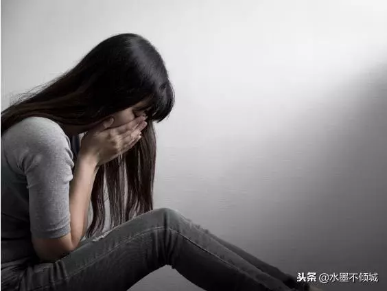 我養大侄子,被他騙光手裡的錢,腦梗後想到女兒,我卻找不到她了