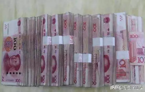 結婚婆婆給十萬彩禮,我爸媽陪嫁一套房,新婚第二天婆婆罵我騙婚