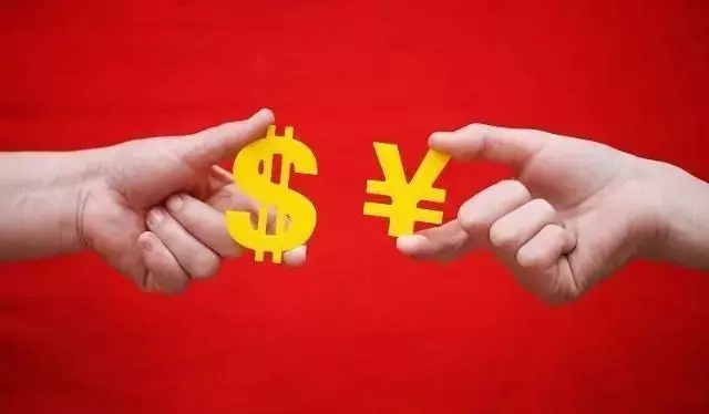 房子拆遷婆婆分我五十萬,隨後娘家打來電話,我立馬把卡還給婆婆