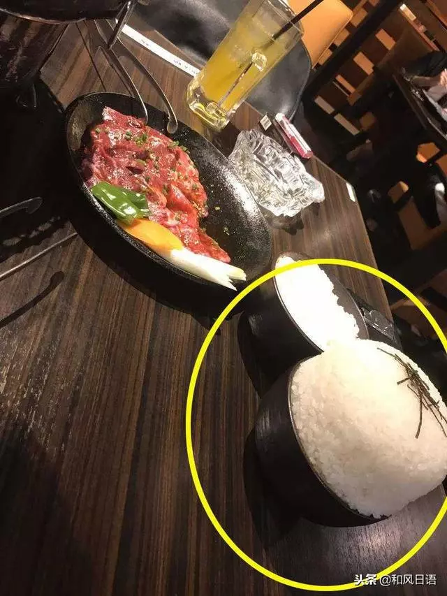 日本某店菜單上的米飯跟實物相差太大,端上來之後讓人驚呆了……