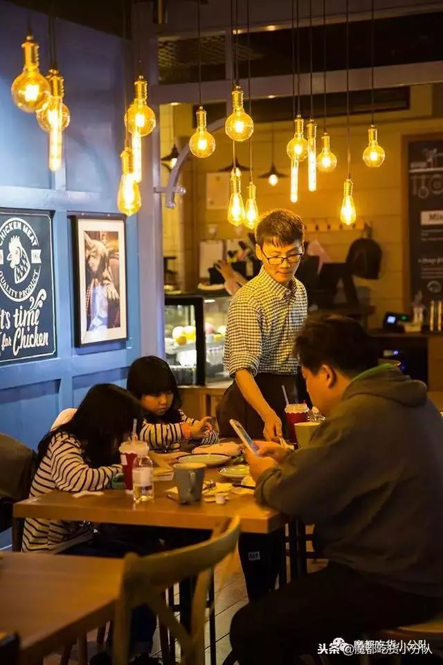 與全世界雞為敵的店,只做95天
