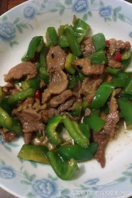 餐館大廚必備技能,能把青椒做出18道菜,色香味俱全,太牛了