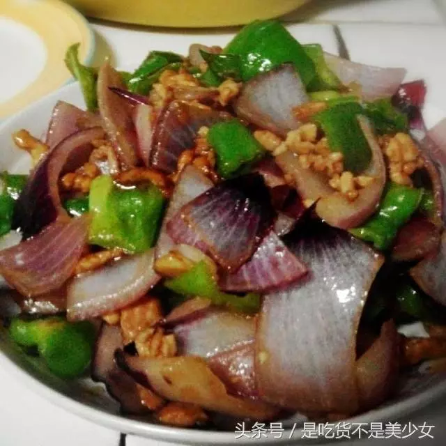 餐館大廚必備技能,能把青椒做出18道菜,色香味俱全,太牛了