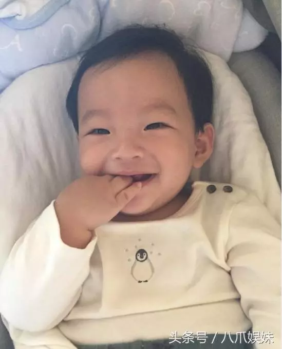 大S基因太強大,女兒是翻版小杉菜,兒子號稱嬰兒界的吳彥祖!