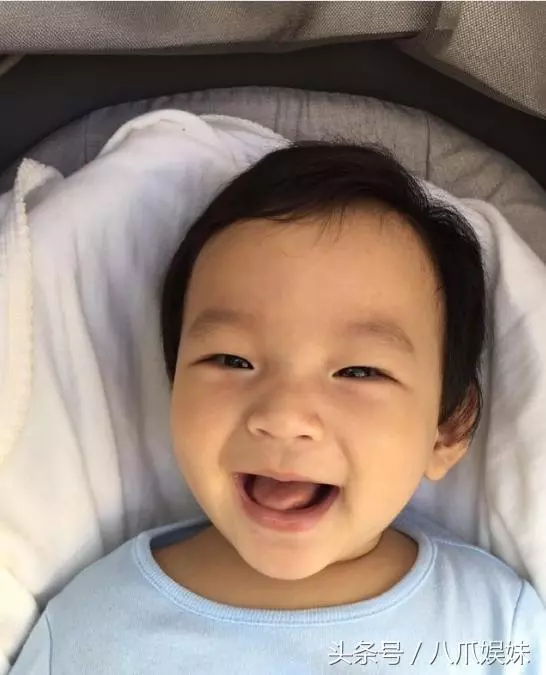 大S基因太強大,女兒是翻版小杉菜,兒子號稱嬰兒界的吳彥祖!