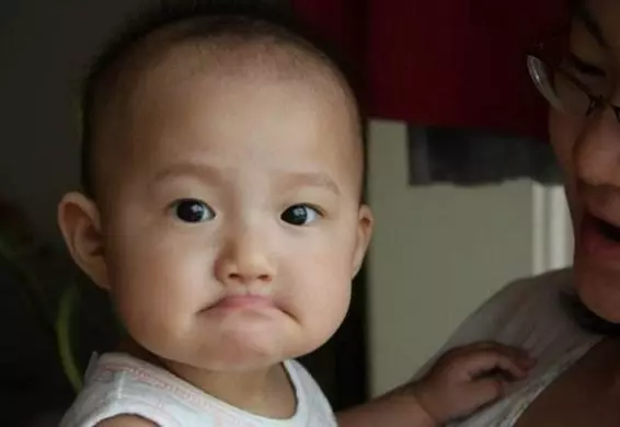 「兒媳婦,你不上班就帶一個孩子,天天喊累」「婆婆,那你來」
