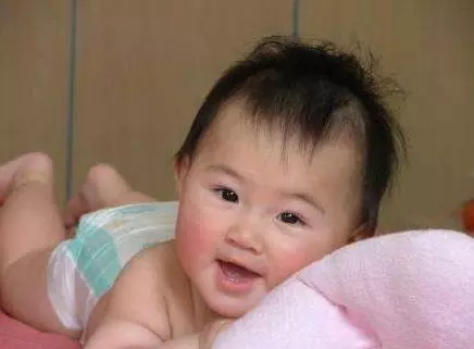 「兒媳婦,你不上班就帶一個孩子,天天喊累」「婆婆,那你來」