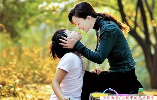 結婚時婆婆說我媽媽賣女兒,看到我爸媽給的本,婆婆一句話不敢吭