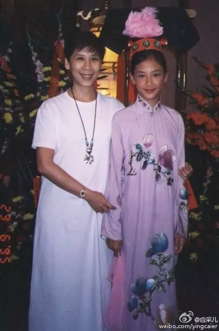 曝兒時撞臉Angelababy!應采兒自豪:當時只有擦了點XX